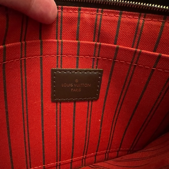 Louis Vuitton Neverfull MM insert pouchette. POUCHETTE ONLY. Bag is NOT INCLUDED - Picture 5 of 11